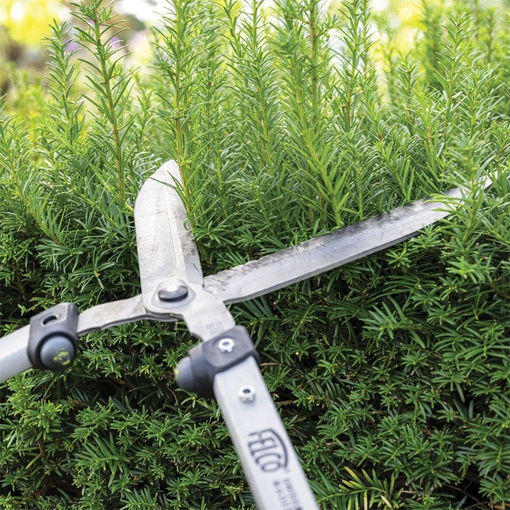 FELCO 26-1/2" Hedge Shear With 'I-Beam' Handles 6 FELCO 26-1/2" Hedge Shear With 'I-Beam' Handles - Image 4