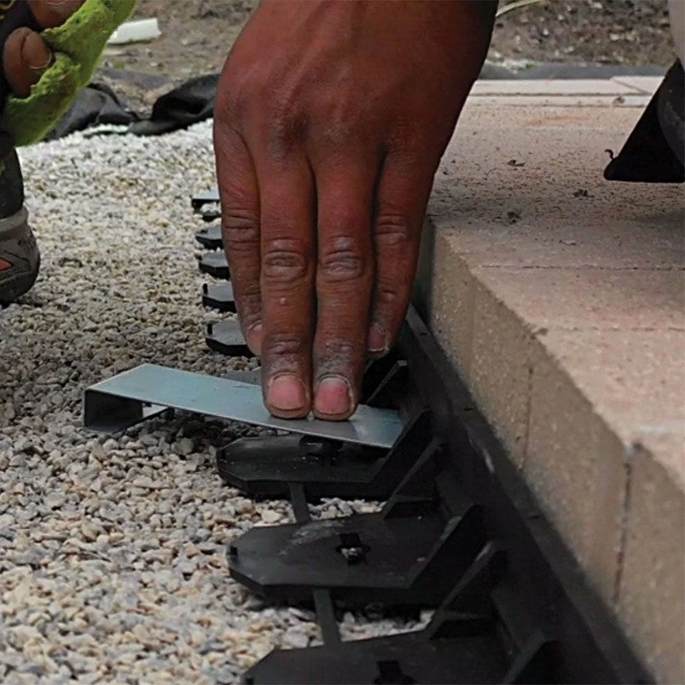 Edgelock Paver Edging Kit With Nylon Stakes 9 Edgelock Paver Edging Kit With Nylon Stakes - Image 7