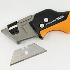 Fiskars Pro Folding Utility Knife -Amleos 770030 7