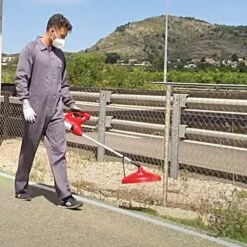 Pulmic Fenix Pure 35 Battery-Powered Droplet Sprayer By EZ Kut -Amleos 8621 live3