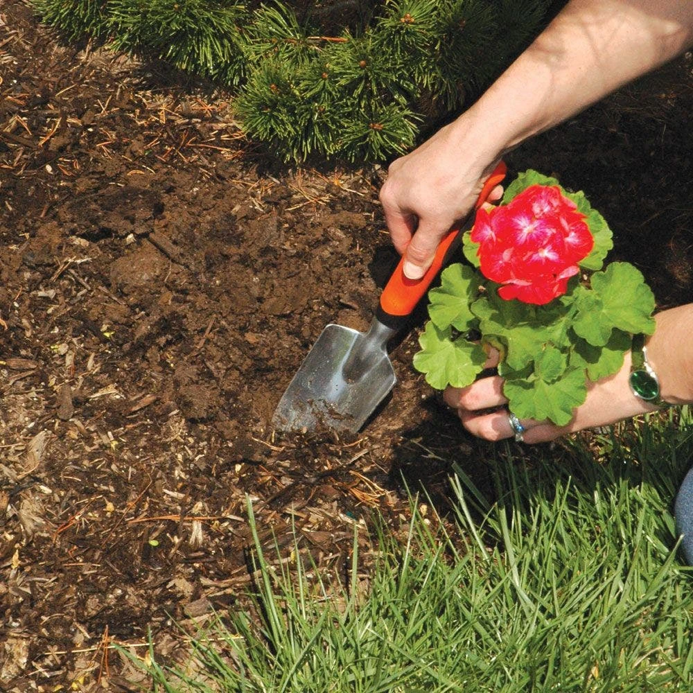 Trowel, Cast Aluminum With Gel Grip By A.M. Leonard 4 Trowel, Cast Aluminum With Gel Grip By A.M. Leonard - Image 2
