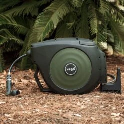 Vego Garden 100 Foot Retractable Hose Reel
