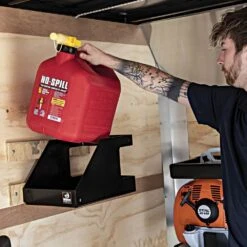 Locking Gas Container Rack -Amleos lt32 lifestyle 2