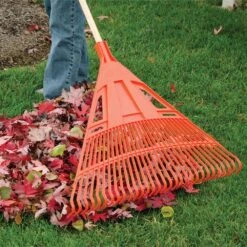 30-Inch Wide Poly Lawn Rake With American Ash Handle By A.M. Leonard -Amleos pr30u 2