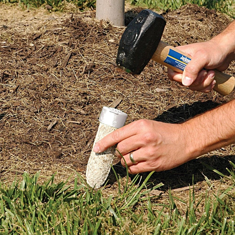 General Purpose Tree Spikes, 8-10-10 Plus Micros, Box Of 40 Spikes By A.M. Leonard 4 General Purpose Tree Spikes, 8-10-10 Plus Micros, Box Of 40 Spikes By A.M. Leonard - Image 2