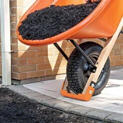 Non-Marring Wheelbarrow Nose Guard By A.M. Leonard -Amleos wb1001g 3